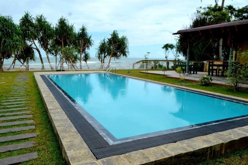 Guru Beach Resort Tangalle Buitenkant foto