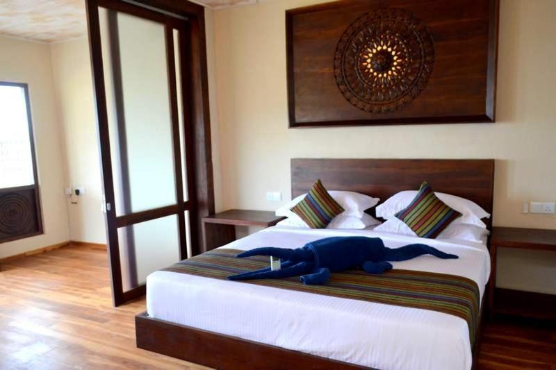 Guru Beach Resort Tangalle Buitenkant foto