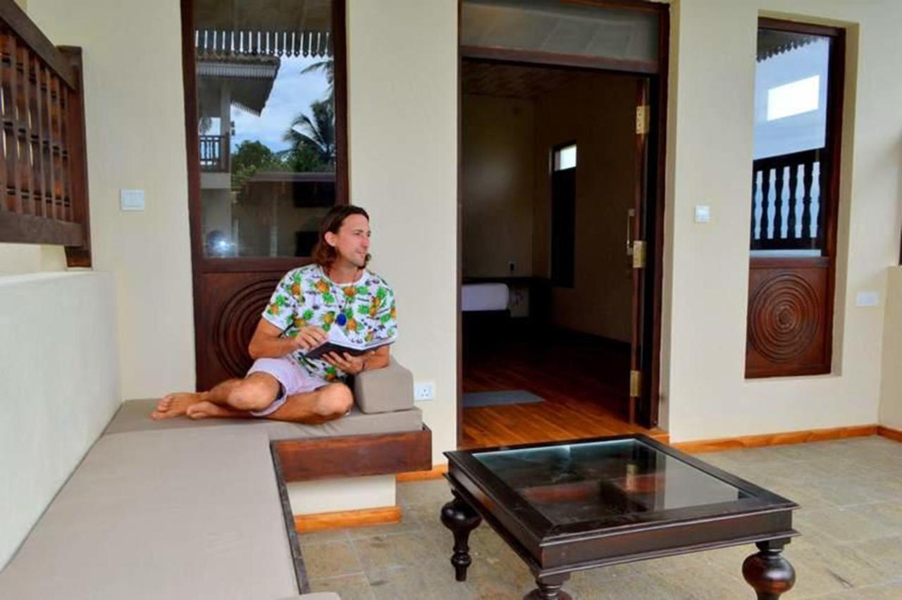 Guru Beach Resort Tangalle Buitenkant foto