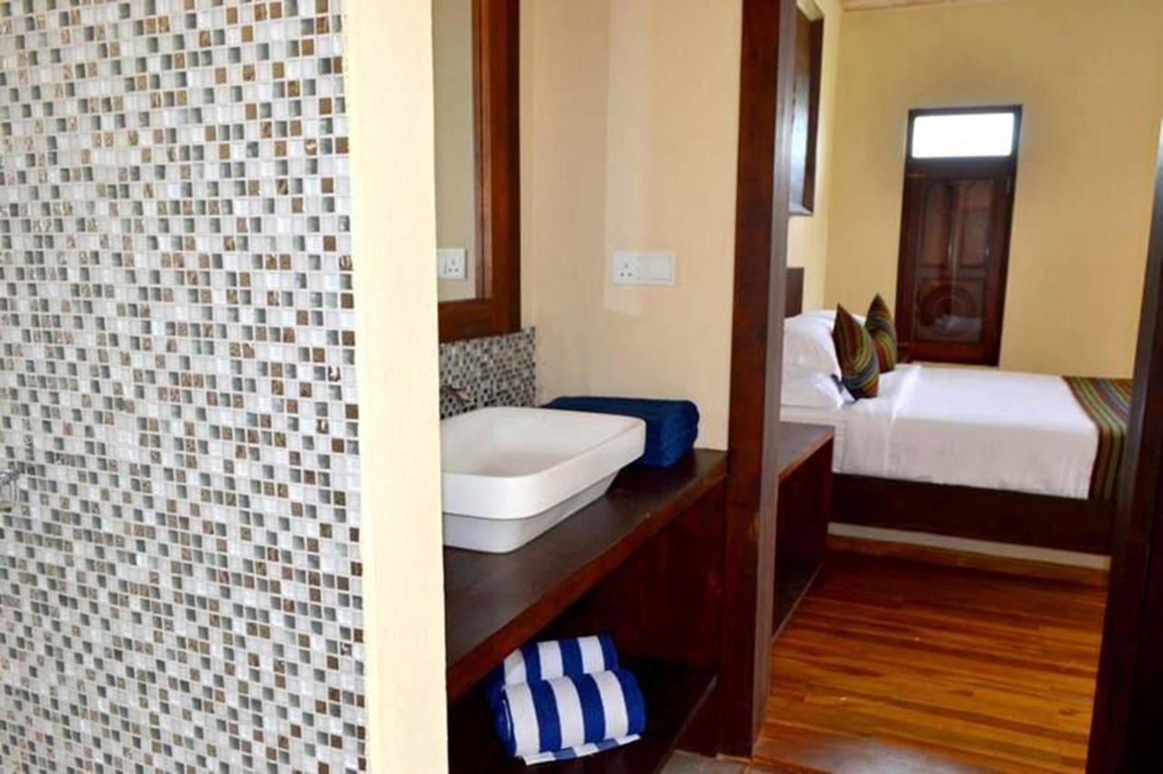 Guru Beach Resort Tangalle Buitenkant foto
